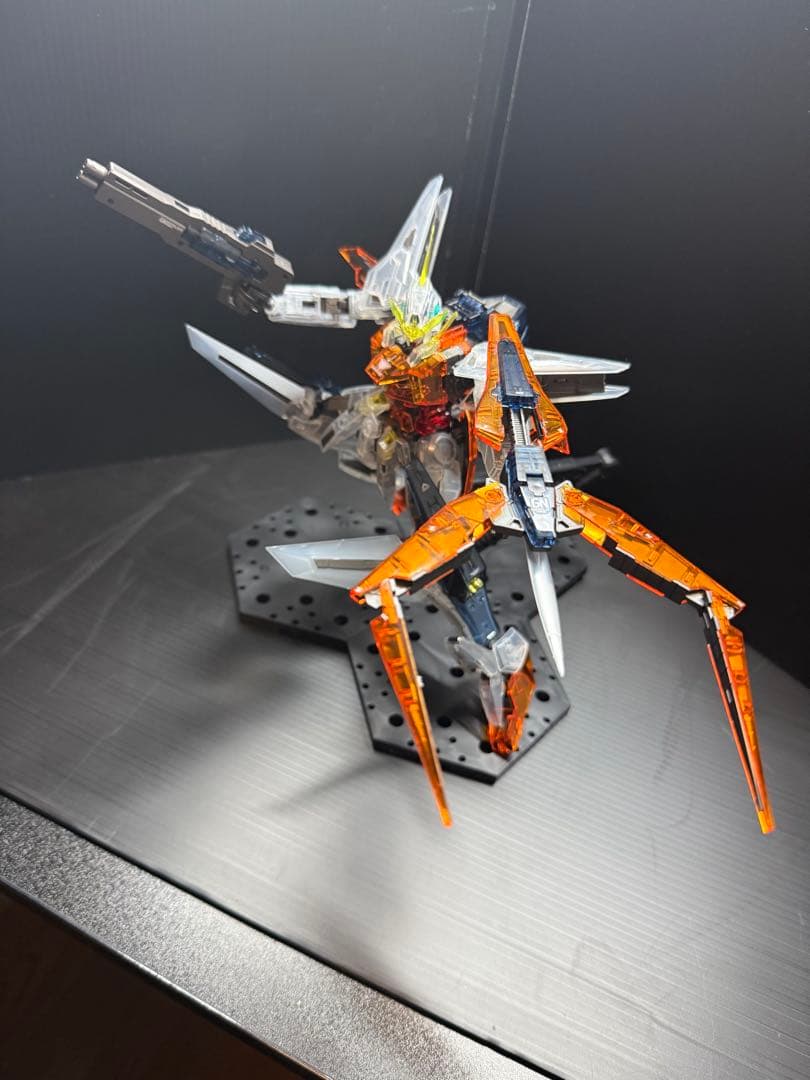 MG 1/100 ガンダムキュリオス ［クリアカラー］完成品