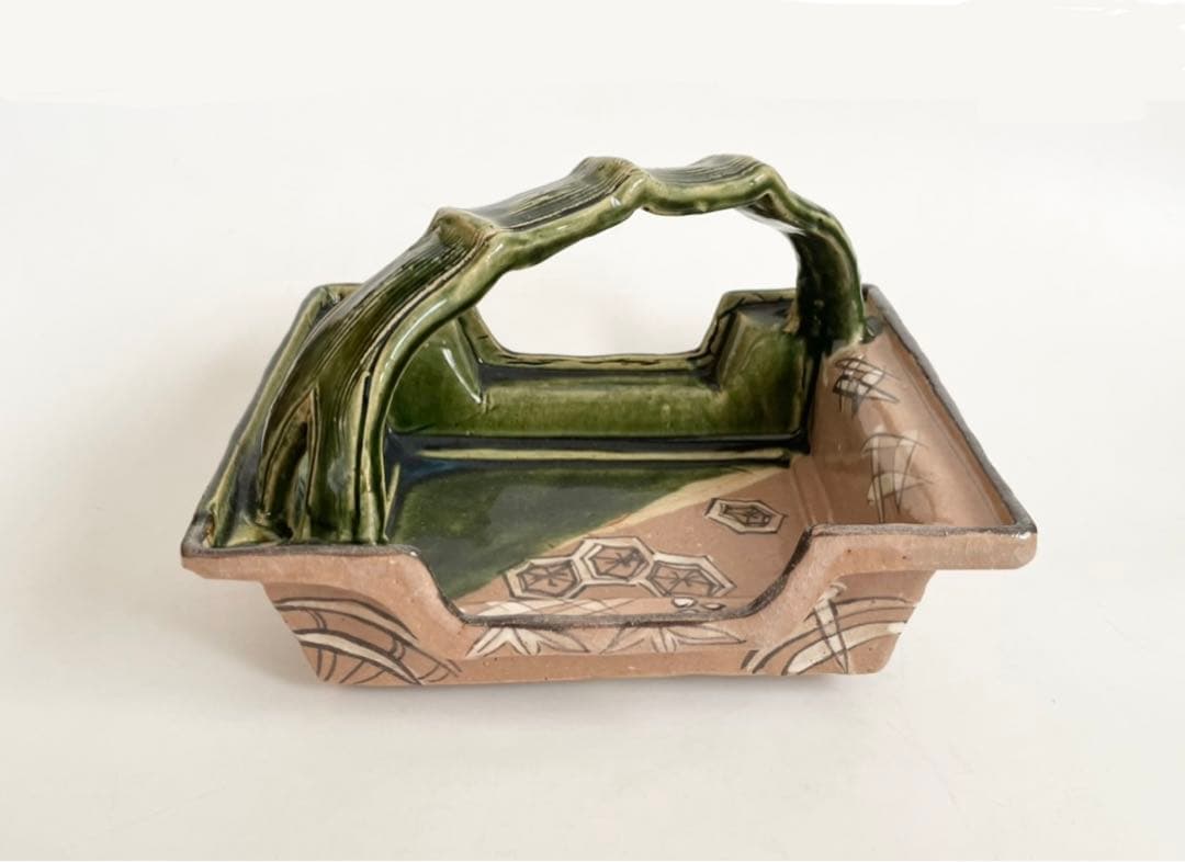 陶芸家　加藤十右衛門　赤織部　手鉢　手付菓子鉢　鳴海織部　菓子器　懐石　共箱