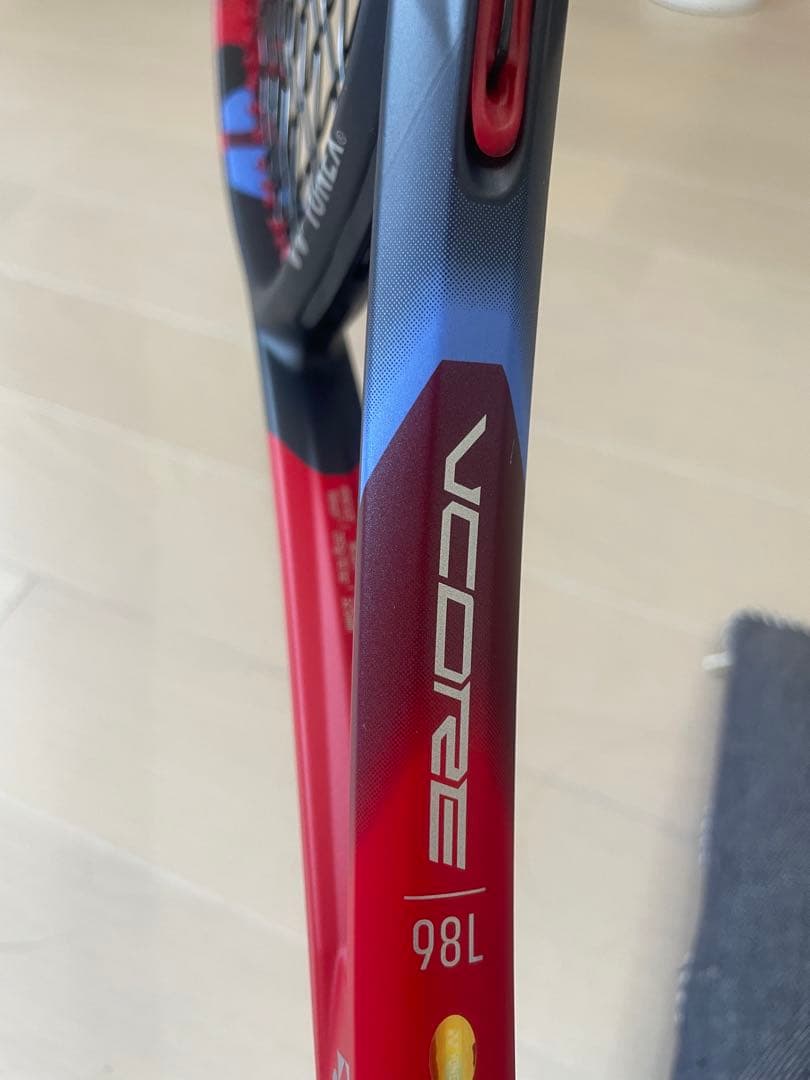 YONEX VCORE 98L テニスラケット　値下げ不可