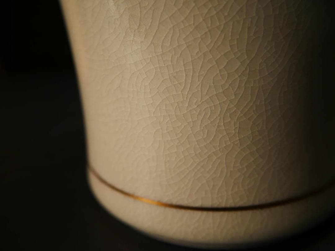 限定値下　長期保管品　特選花瓶　陶器　箱付き　高さ31㎝　幅12㎝　4409