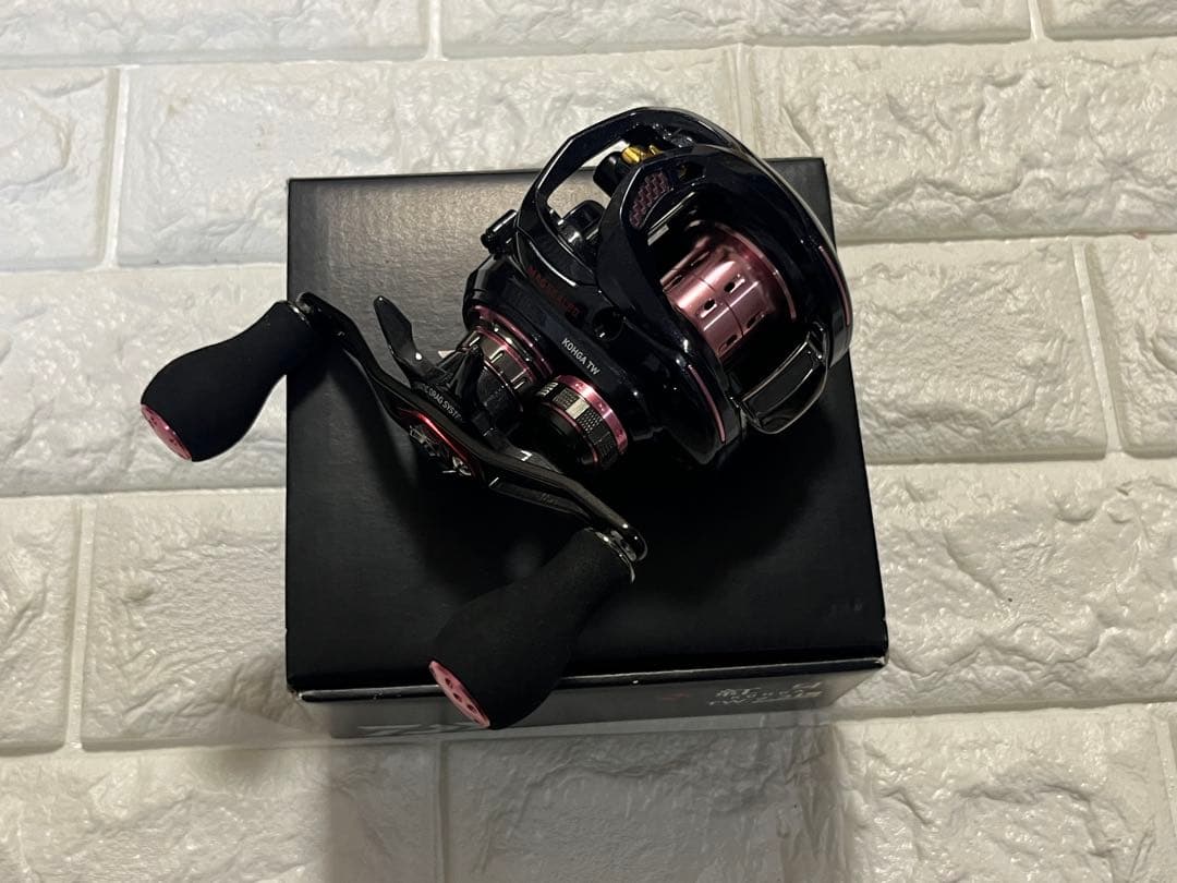 【新品未使用】ダイワ DAIWA 紅牙 TW 7.3L