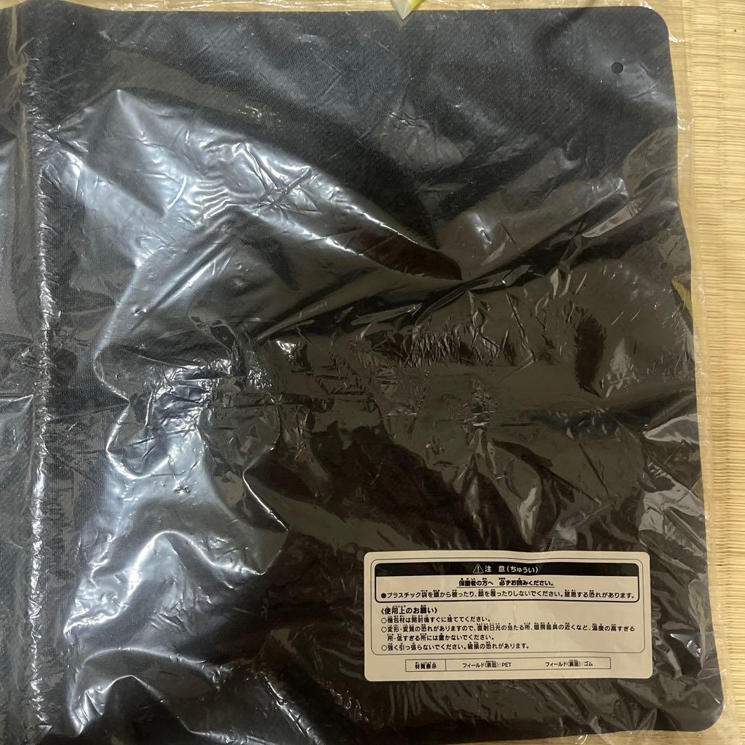 新品 遊戯王 青眼の白龍 プレイマット キャンペーン当選品