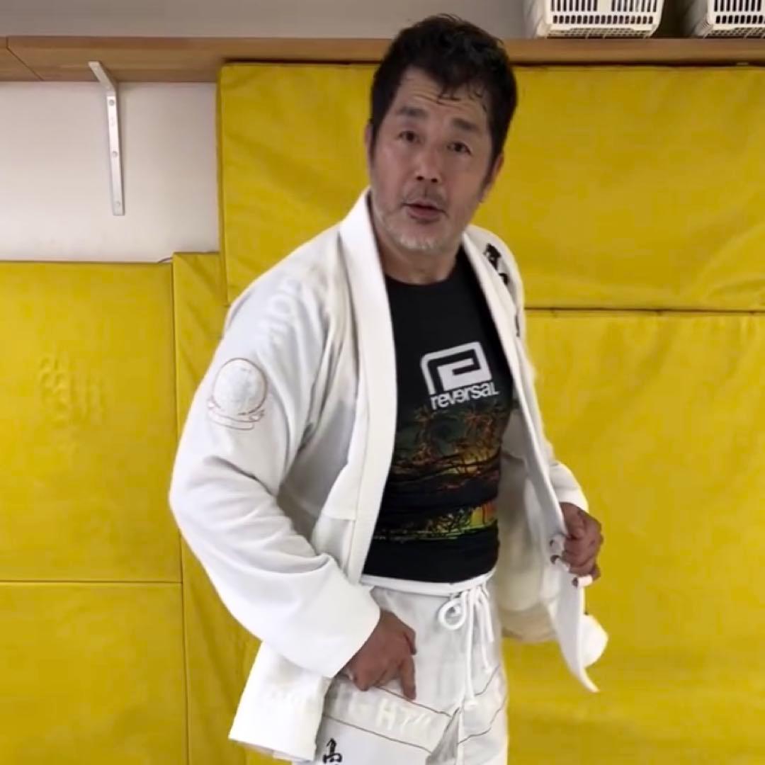 REVERSAL リバーサル リゾート柄 ノースリーブ ラッシュガード 黒