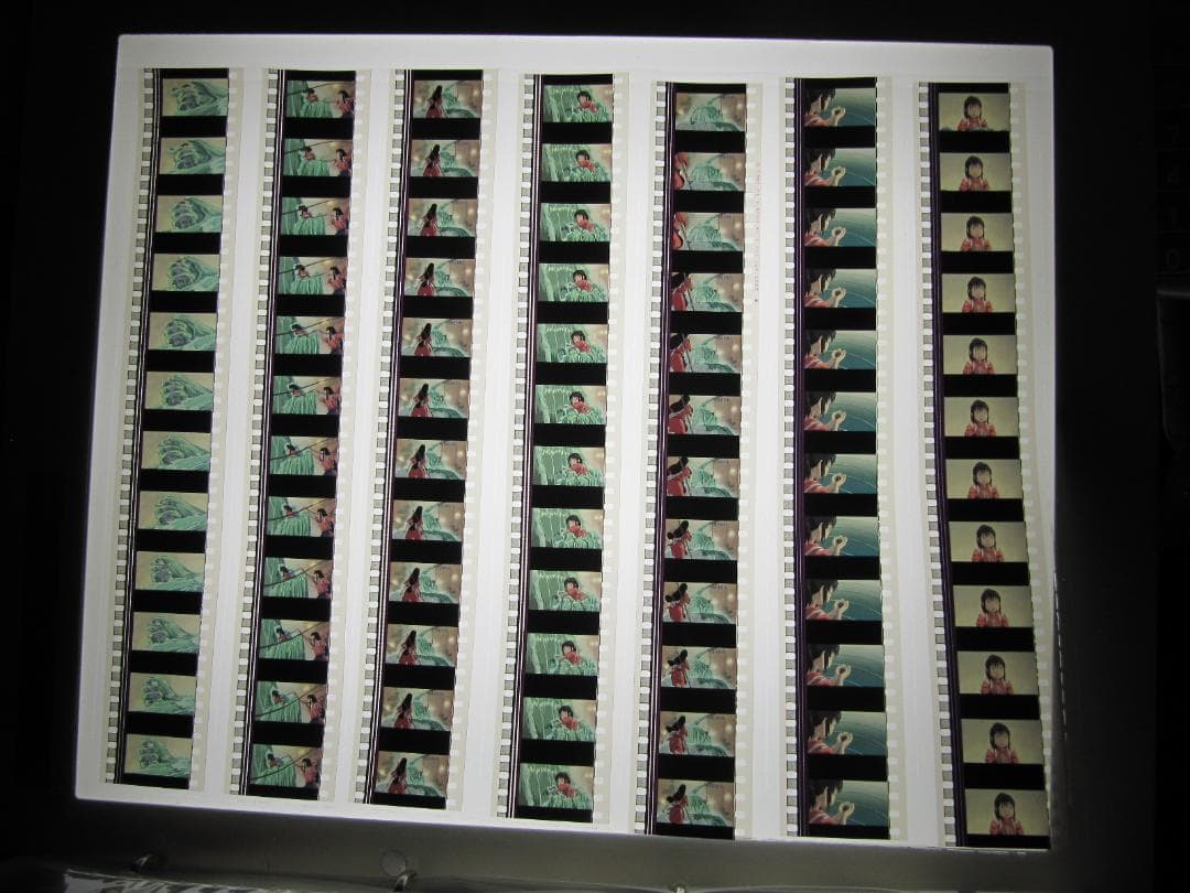 千と千尋の神隠し 35㎜フィルム12コマ×210枚合計2520コマ アルバム入
