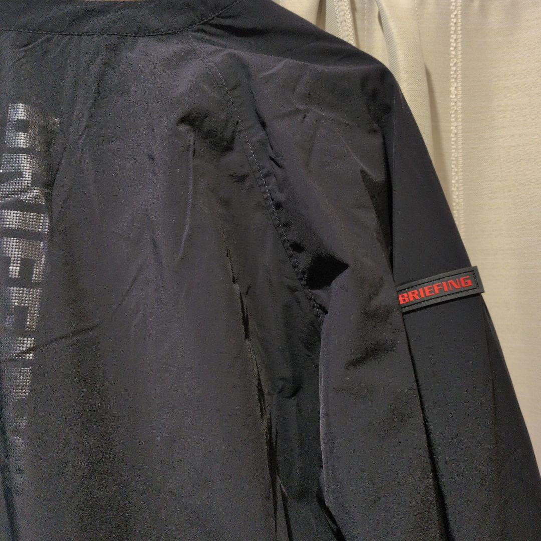 ブリーフィング ウインドプルオーバー