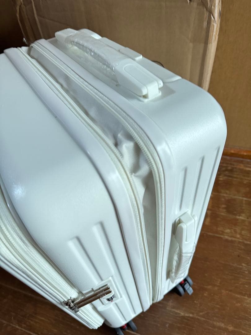 スーツケース 前開き拡張型ドリンクホルダー　キャスターストッパー付きSサイズ