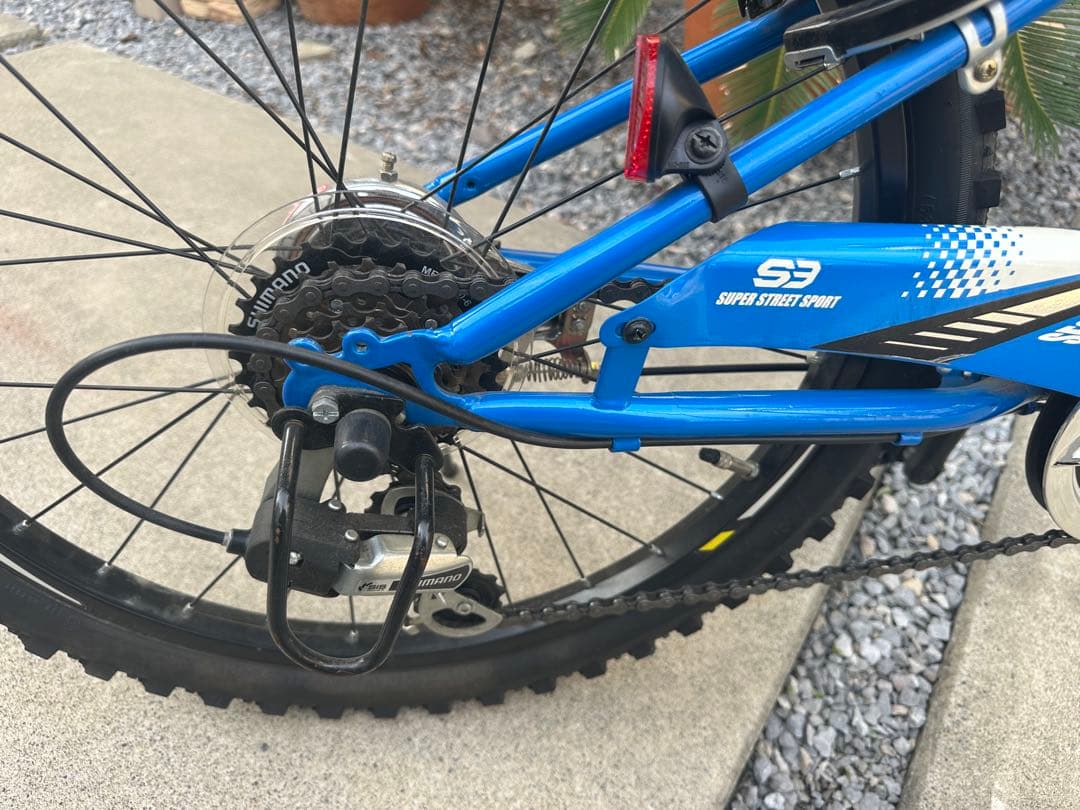 松戸市　美品　子供用自転車　22インチ