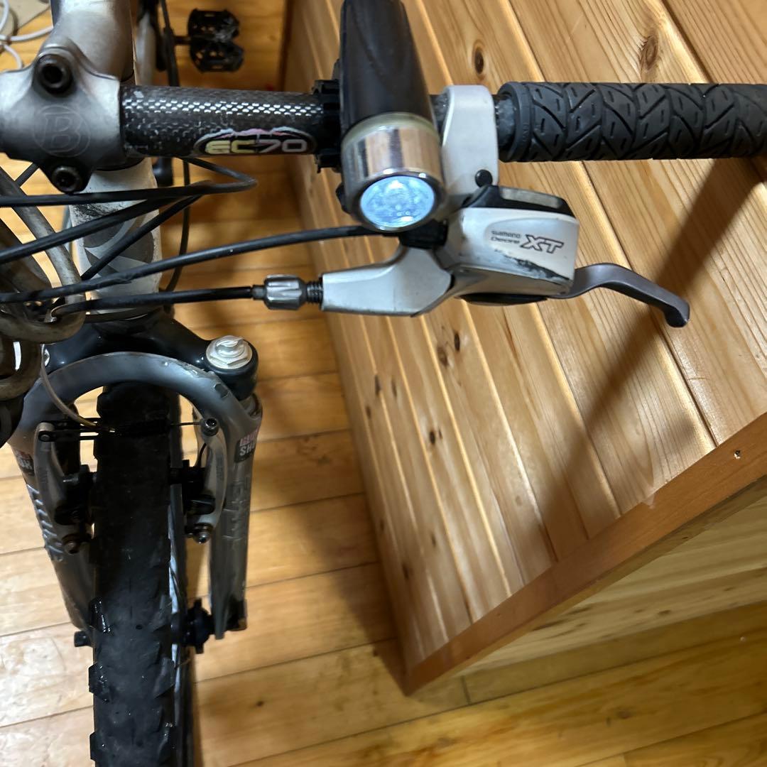  マウンテンバイク 26インチ ホワイト