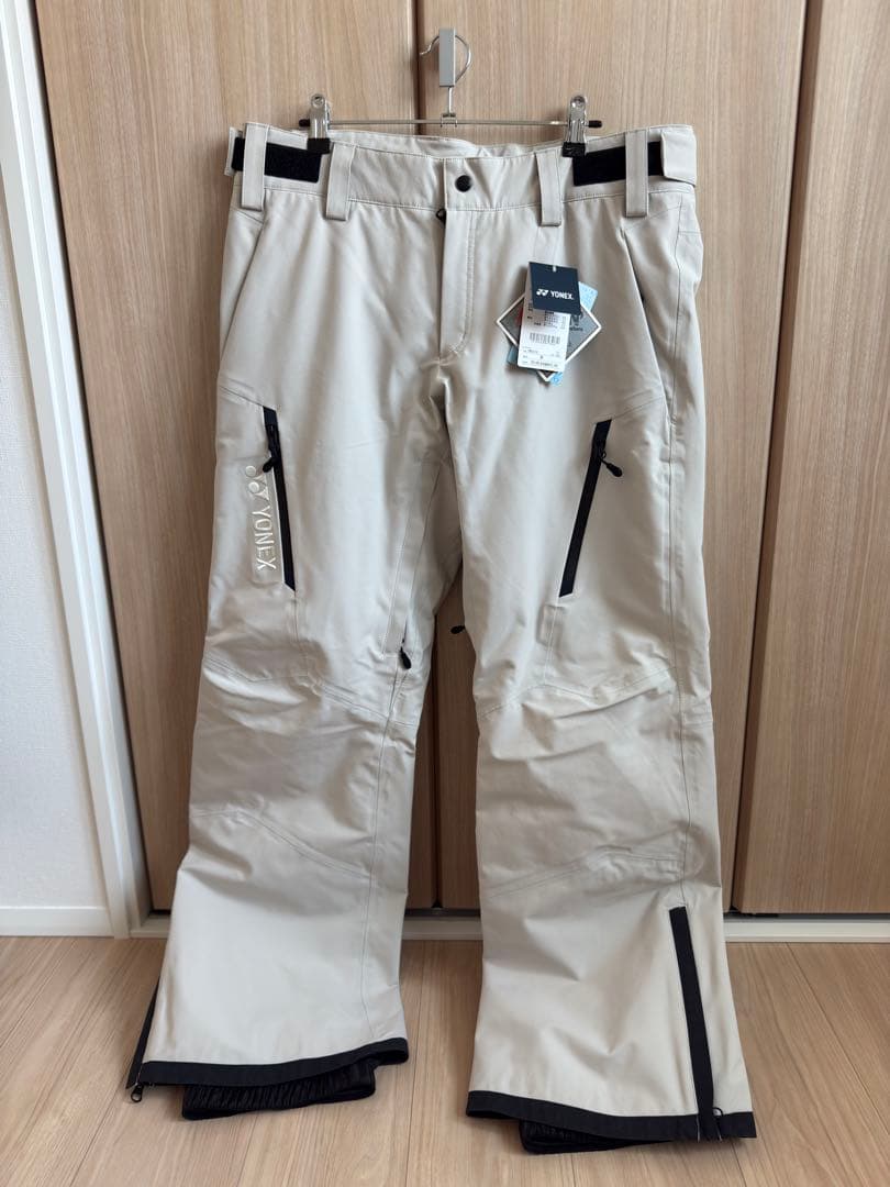 新品未使用　ヨネックス　A3　上下セット　ジャケット　パンツ　グレージュ