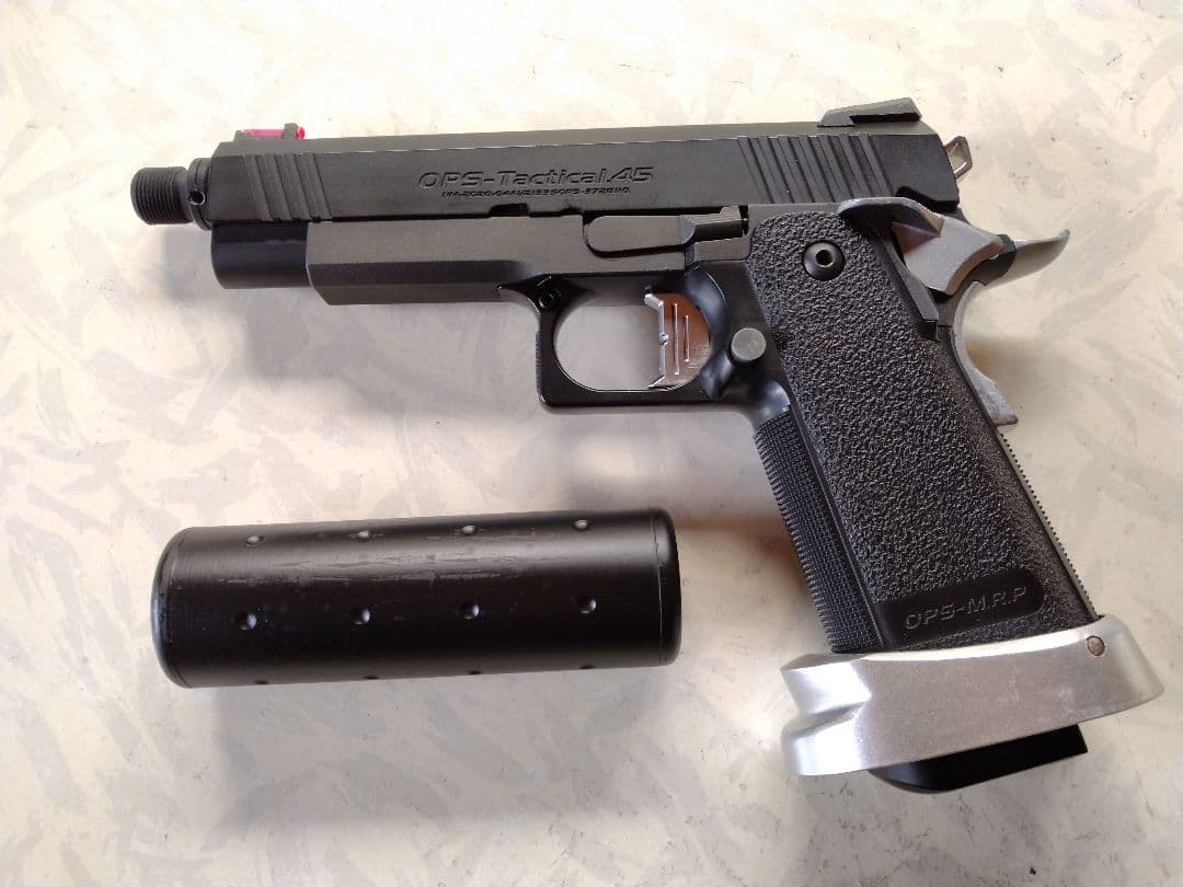 東京マルイ ハイキャパ ５.１　１８歳用ガスブローバックガン　カスタム品