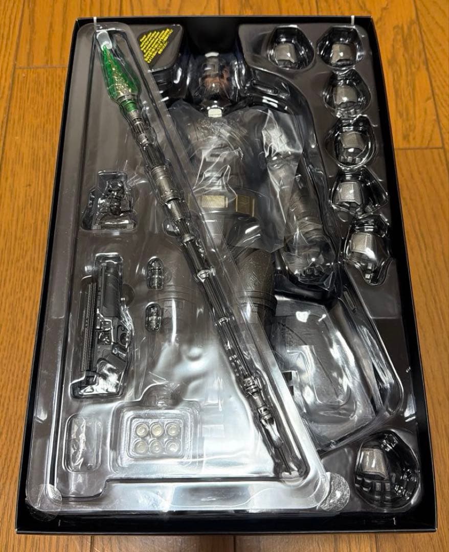 【新品未開封】ホットトイズ MMS417 アーマードバットマン 限定