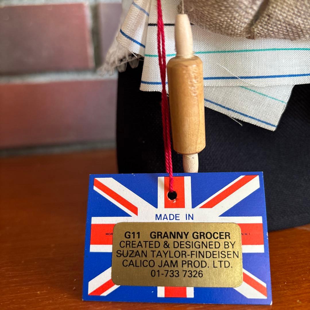 maxico です。Granny Sweet Seller Doll 《G