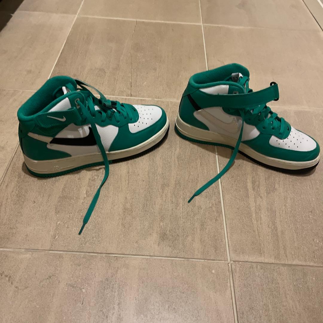 Nike エアジョーダン ハイカットシューズ グリーン/ホワイト