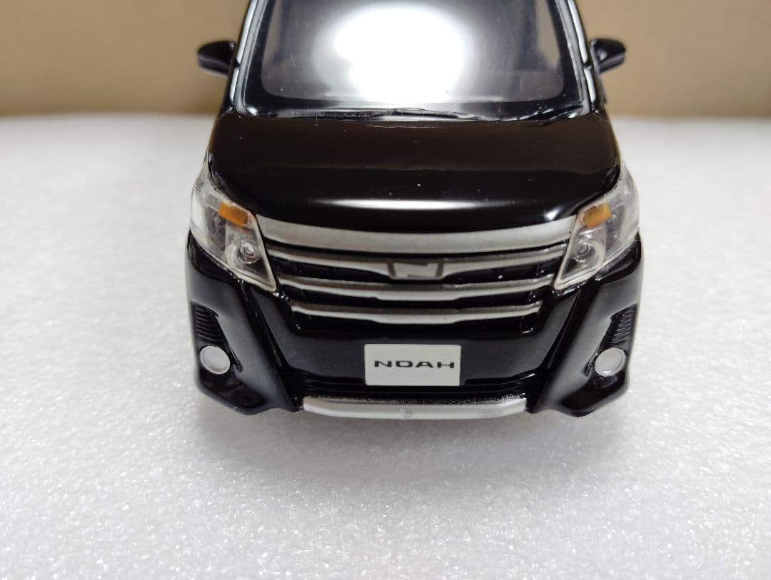 トヨタ ノア Si 80前期型 カラーサンプルミニカー 非売品 202