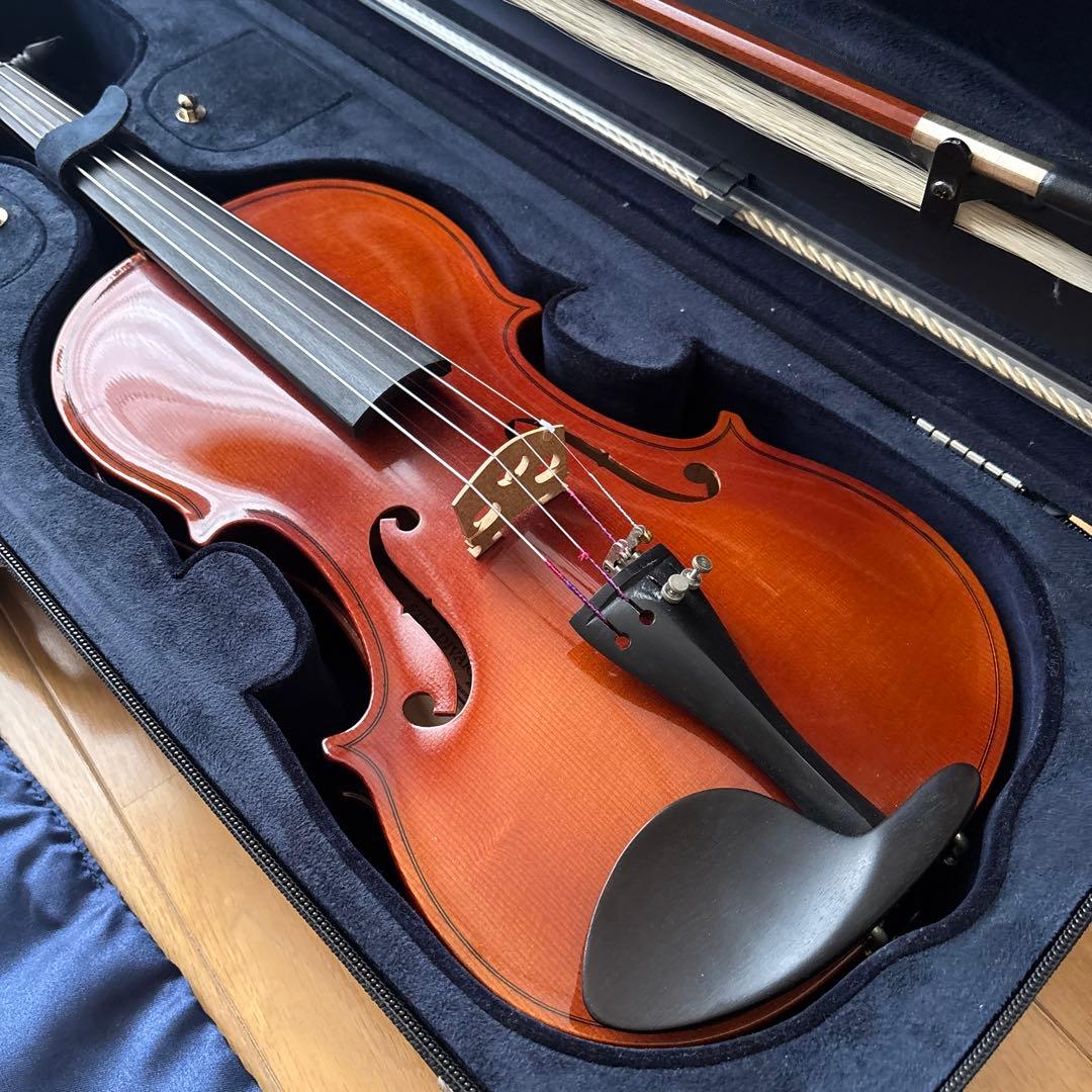 バイオリン本体 ケース付き　STRADIVARIUS型