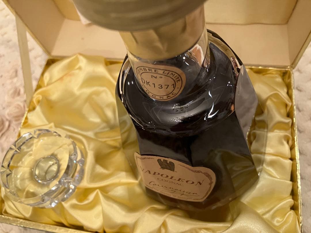 未開封　限定品　バカラ　ナポレオン　クルボアジェ　Baccarat 古酒