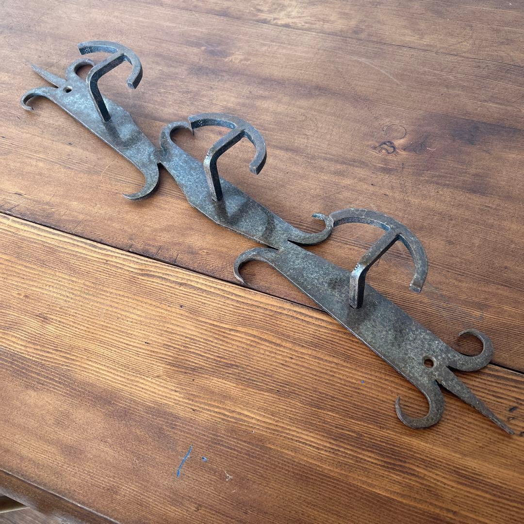 イギリスアンティークフェア購入　フランスアンティーク3連フック　ハンガー