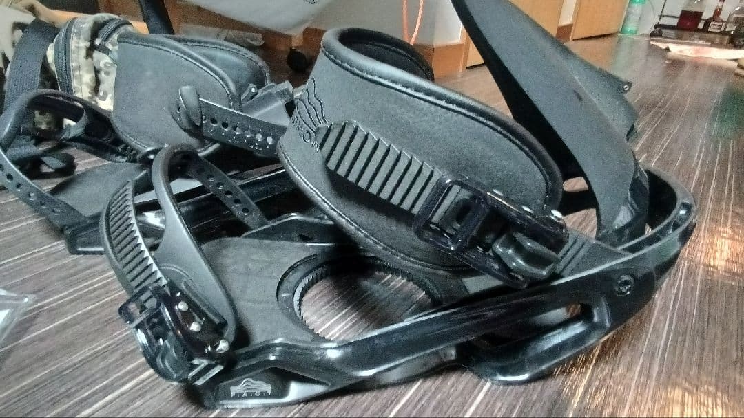 SALOMON PACT スノーボードビンディング ブラック