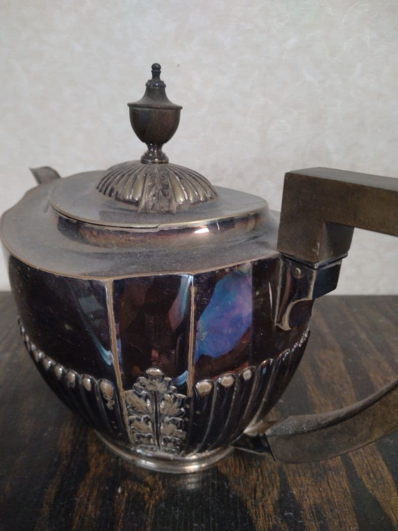 【最終値下げ】英国イギリスビンテージ　シルバープレート　ティーポットアンティーク