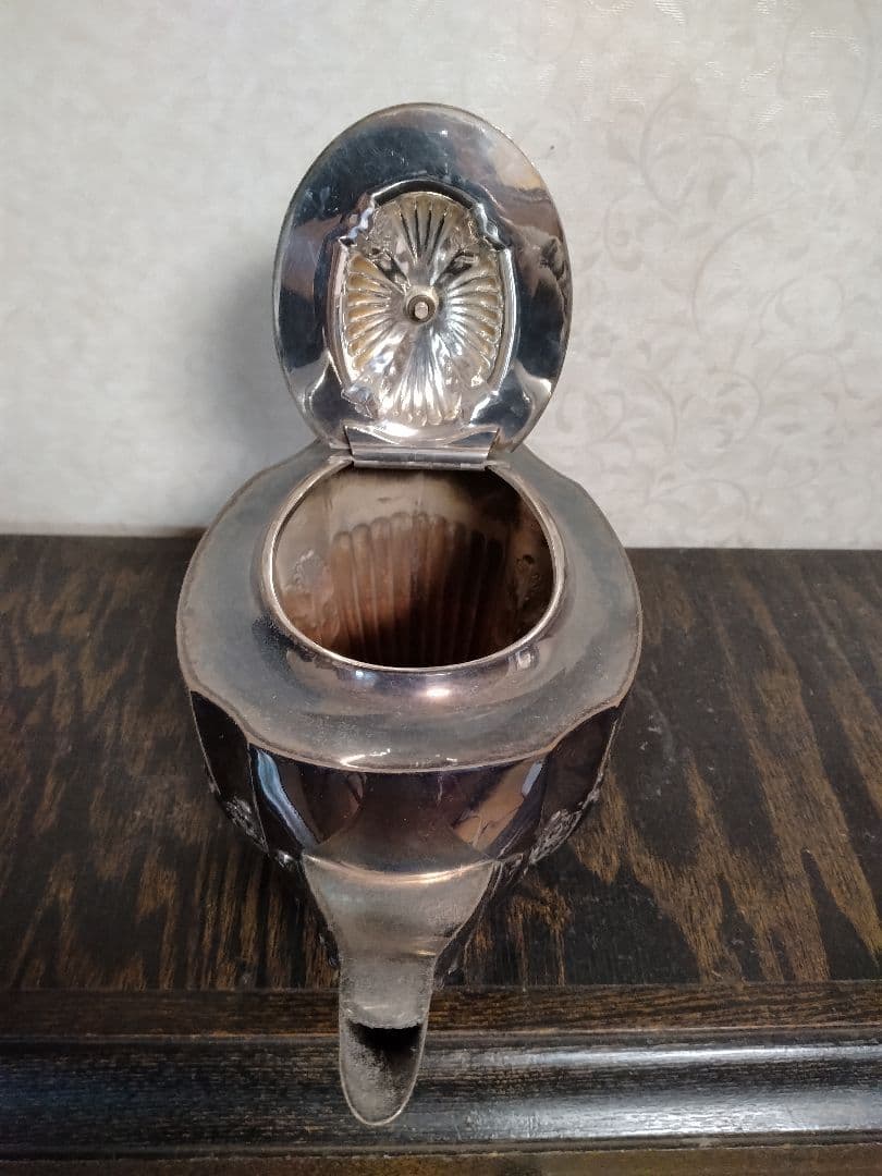 【最終値下げ】英国イギリスビンテージ　シルバープレート　ティーポットアンティーク