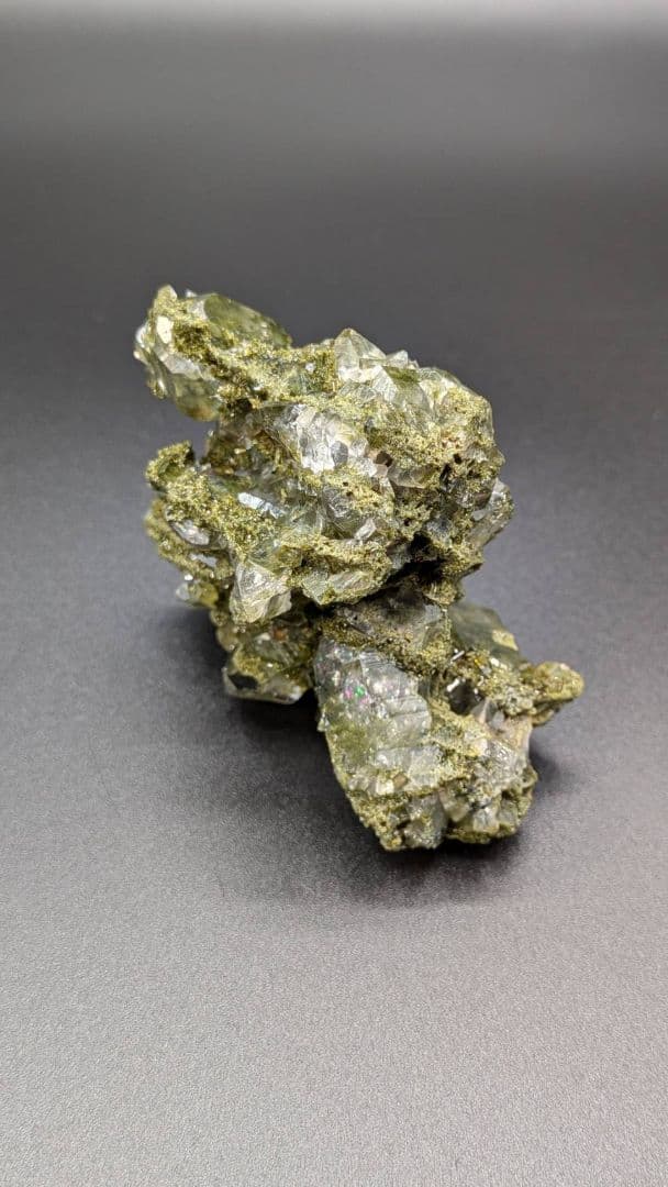 トルコ ハッカリ山脈産 エピドート & クォーツ 共生鉱物標本