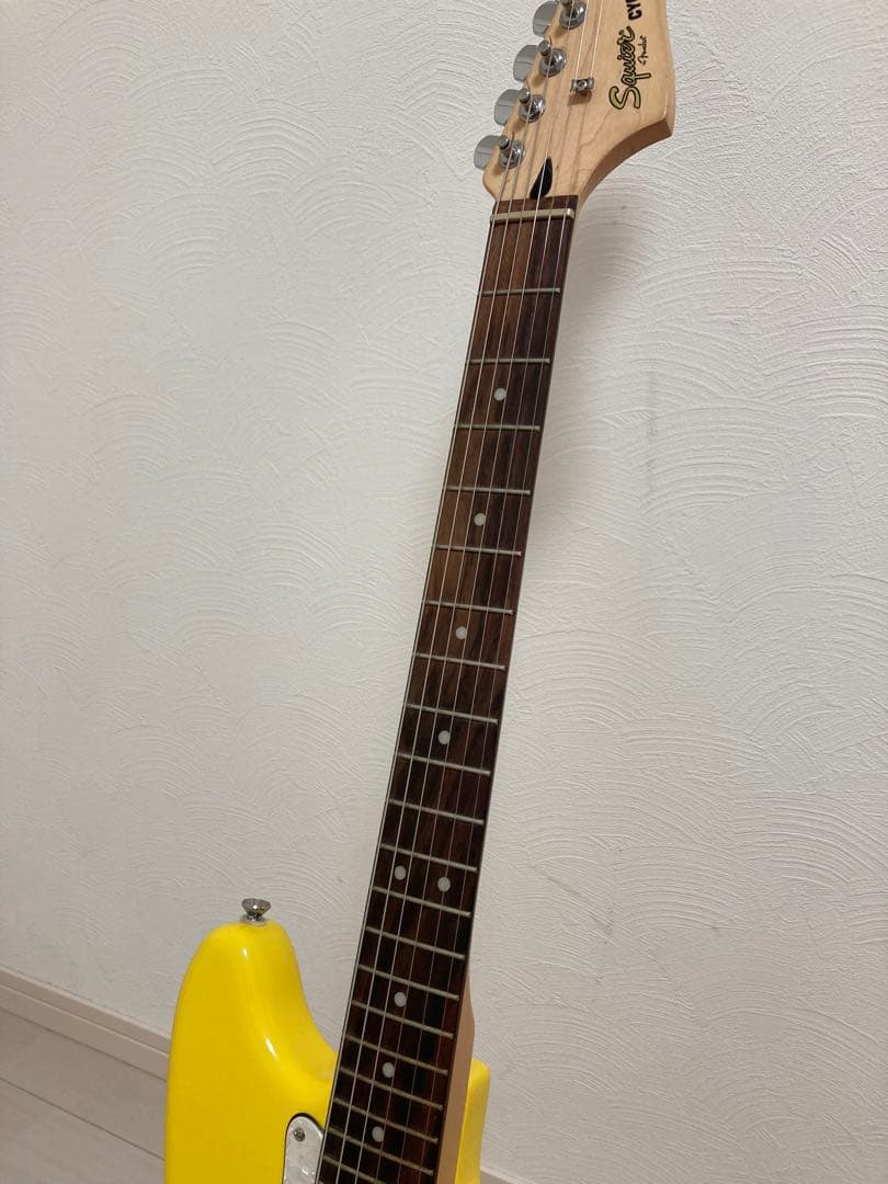 Squier cyclone スクワイヤー　サイクロン　イエロー