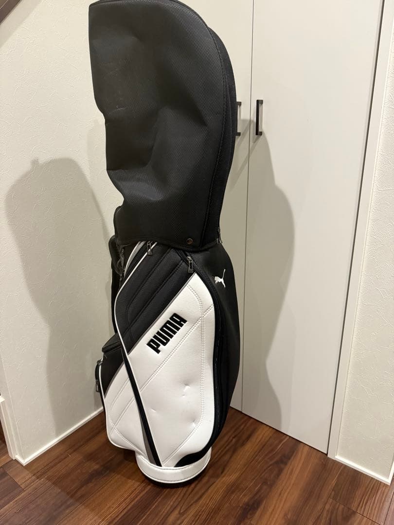 美品　 PUMA ゴルフバッグ ホワイト/ブラック