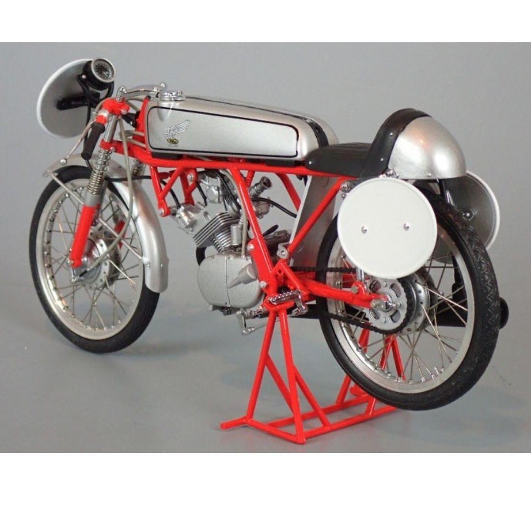 １/１０完成品エブロホンダCＲ１１０Ｒ１９６２