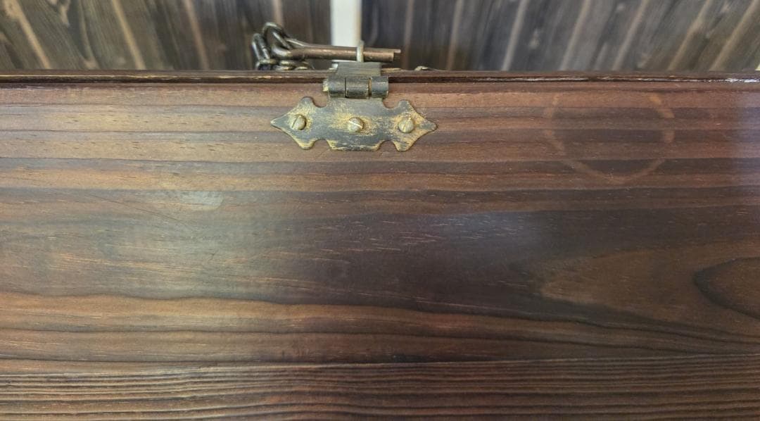 〈現状渡し〉騎士ドラゴン彫刻 木製 収納家具