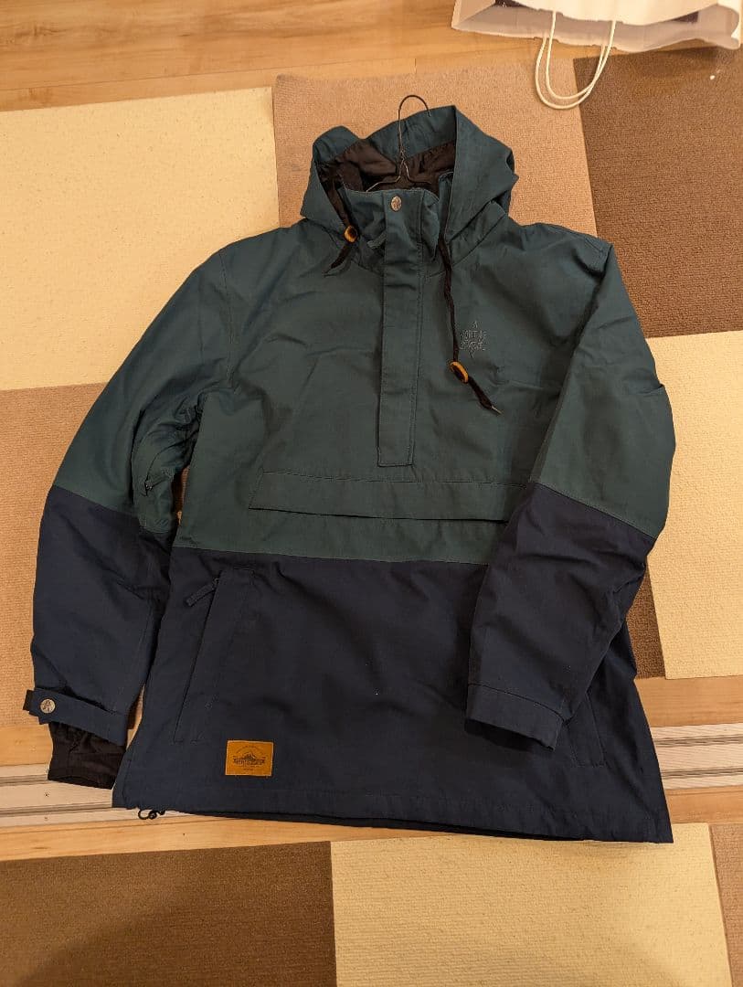 スノーボードウェア　AAHARDWARE　ダブルエー　プルオーバーパーカー