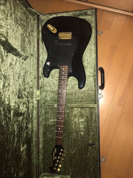 ビルローレンス　黒　シャケモデル　ストラト