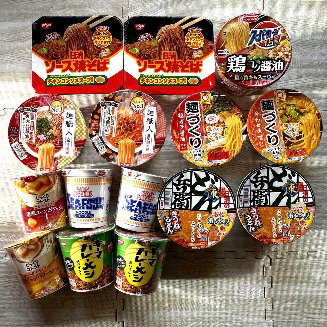 食品詰め合わせ　日本そば(箱)+ラーメン+餅+お菓子…今だけ激安‼︎大量まとめ売り