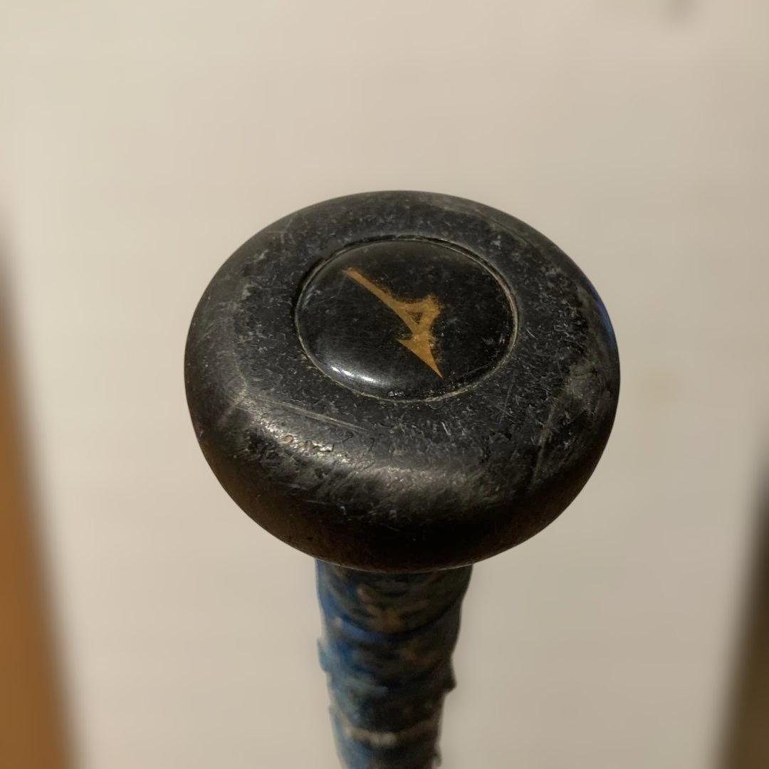 BEYOND MAX LEGACY軟式バット80cm ブラック/ブルー　ケース付