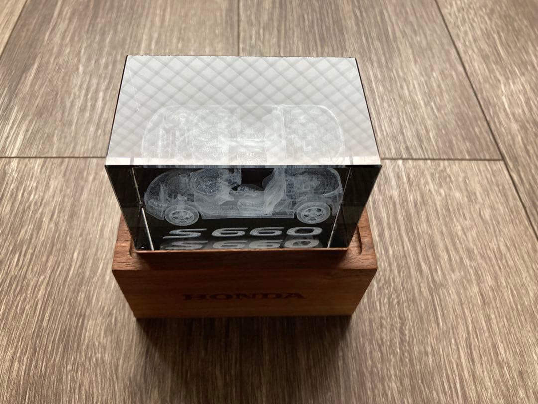 HONDA S660　置物　3Dクリスタル HONDAロゴ入り豪華専用ケース付き