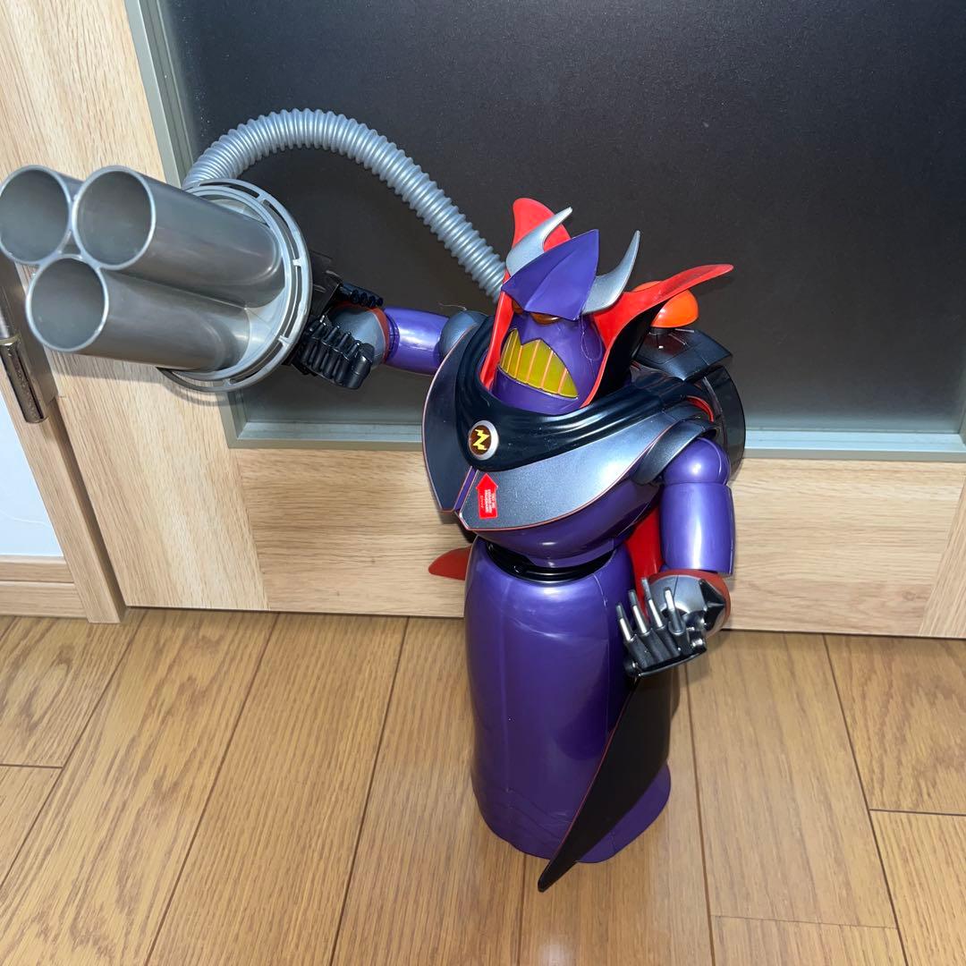 TOY STORY トイストーリー　ザーグ トーキング アクション フィギュア