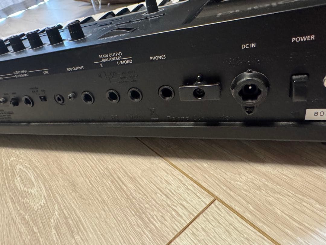 Roland FA-06 シンセサイザー