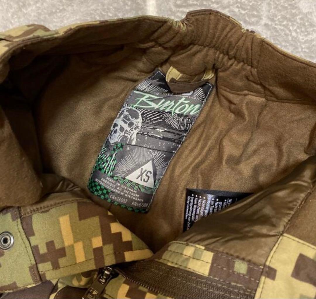 迷彩柄 burton バートン スノーボードパンツ　キッズXS