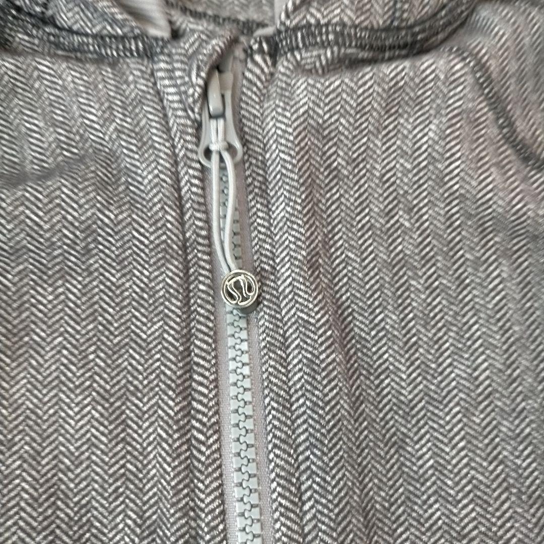 ルルレモン lululemon パーカー 2