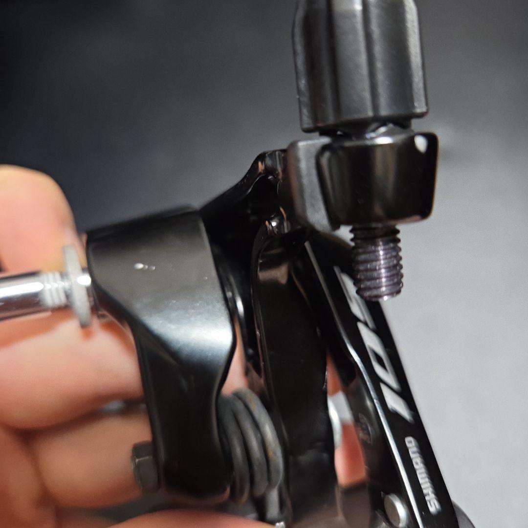 Shimano 105 キャリパーブレーキ BR-R7000 パッド付き