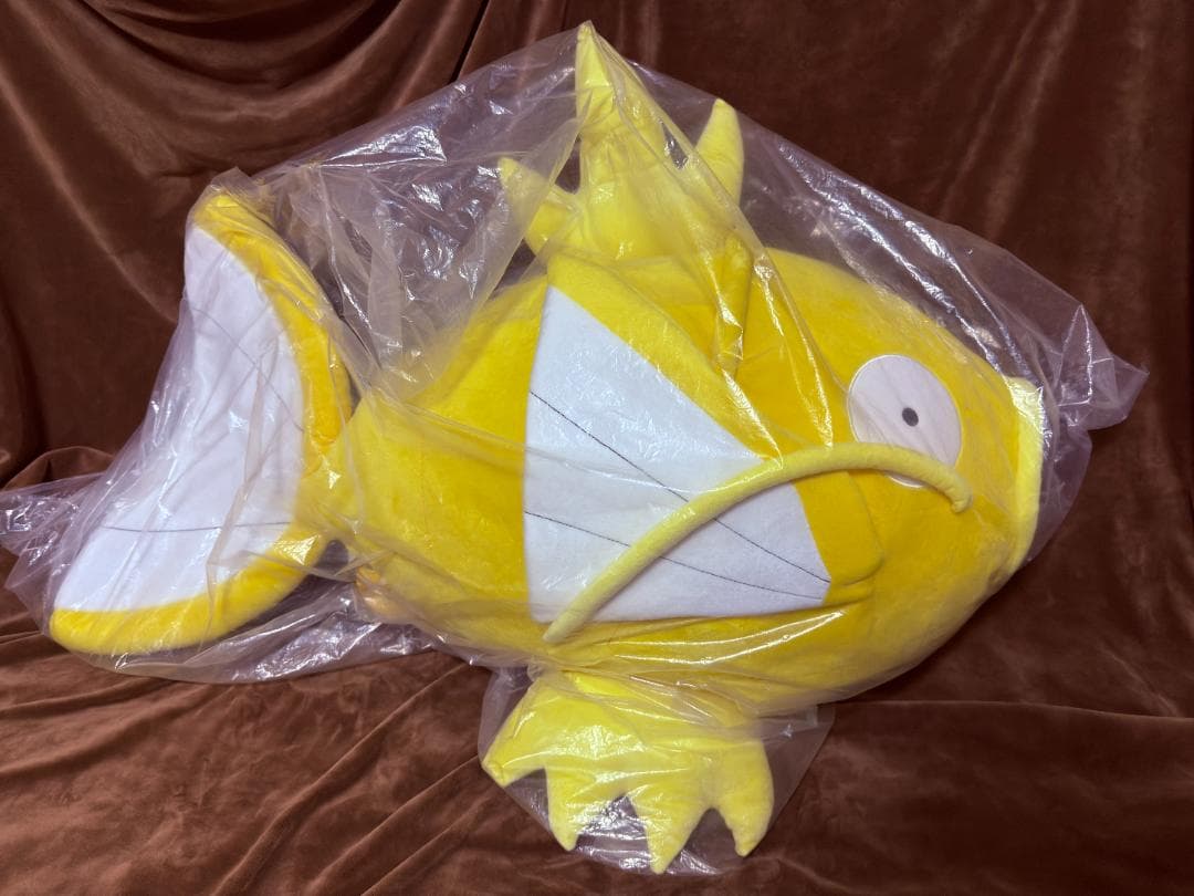 ポケモンセンター名古屋　金のコイキング ぬいぐるみ (タグ付き)