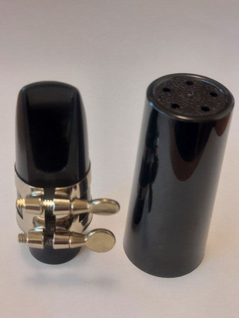 Meyer ソプラノサックスマウスピース 5MM、リガチャー、キャップのセット