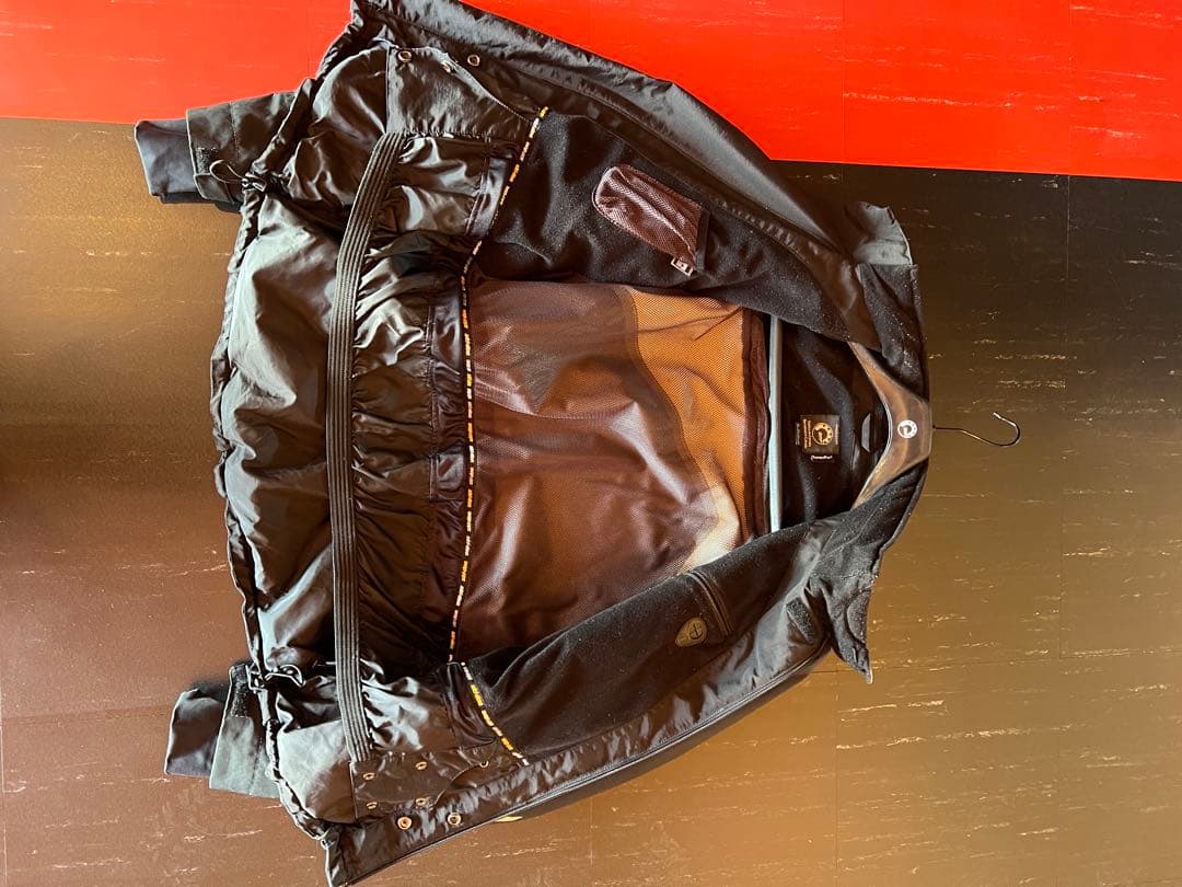 売り切り最終価格 ski-doo スノーモービルウェアセット 黒/白