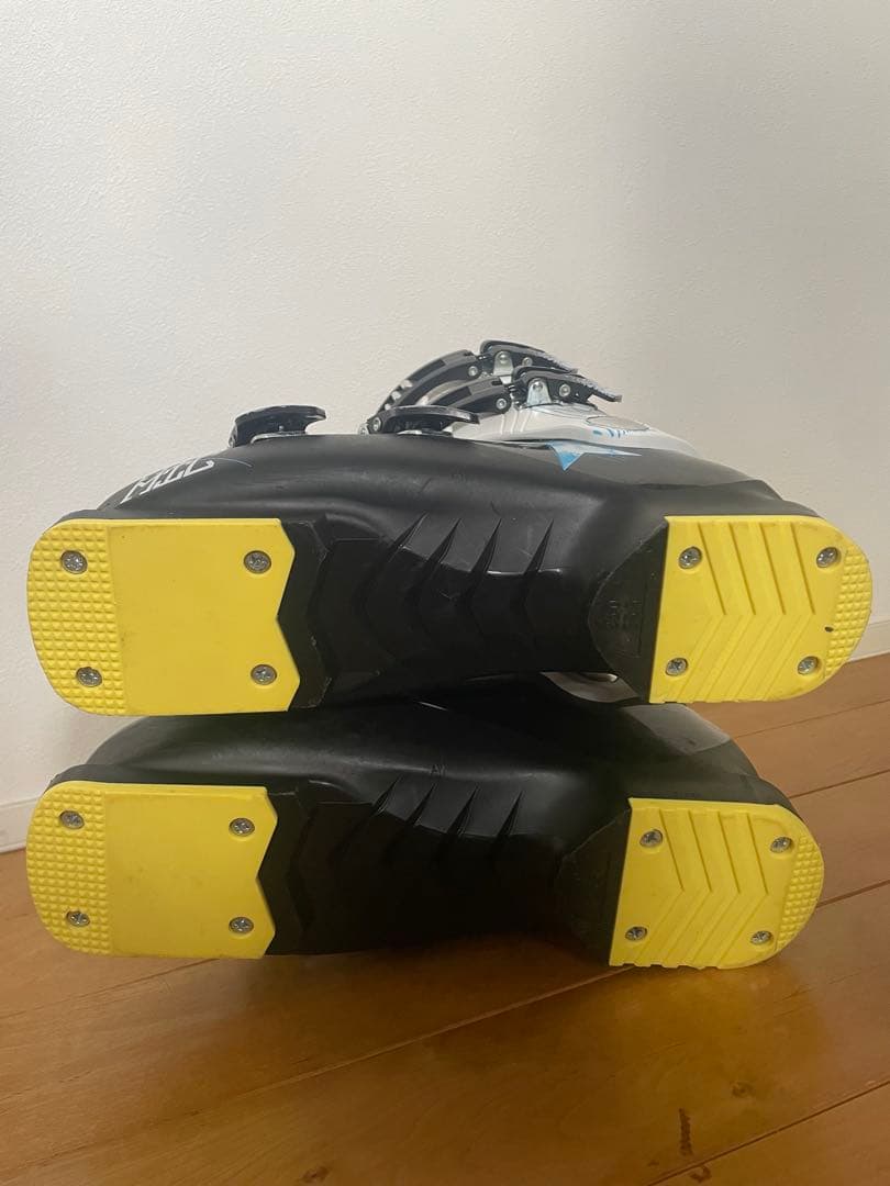 スキー用ブーツ アトミック　25.5 atomic