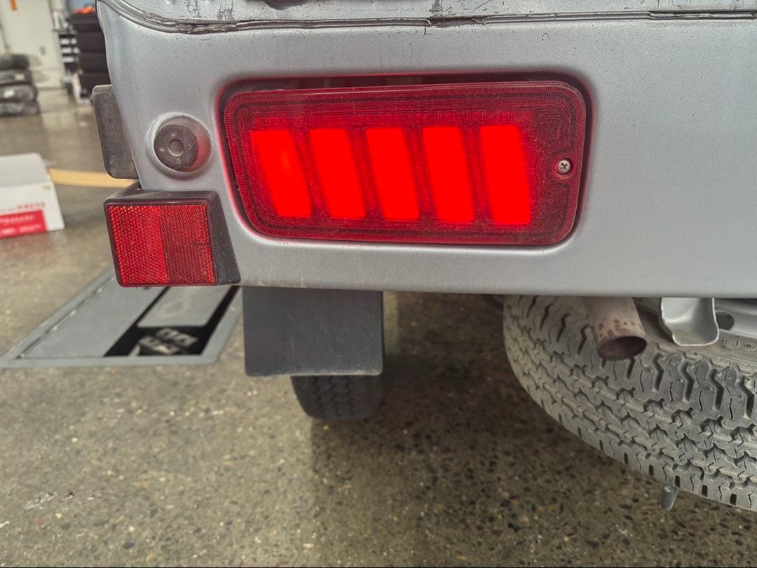 ダイハツ　ハイゼット　トラック　LEDテールレンズ　Valenti