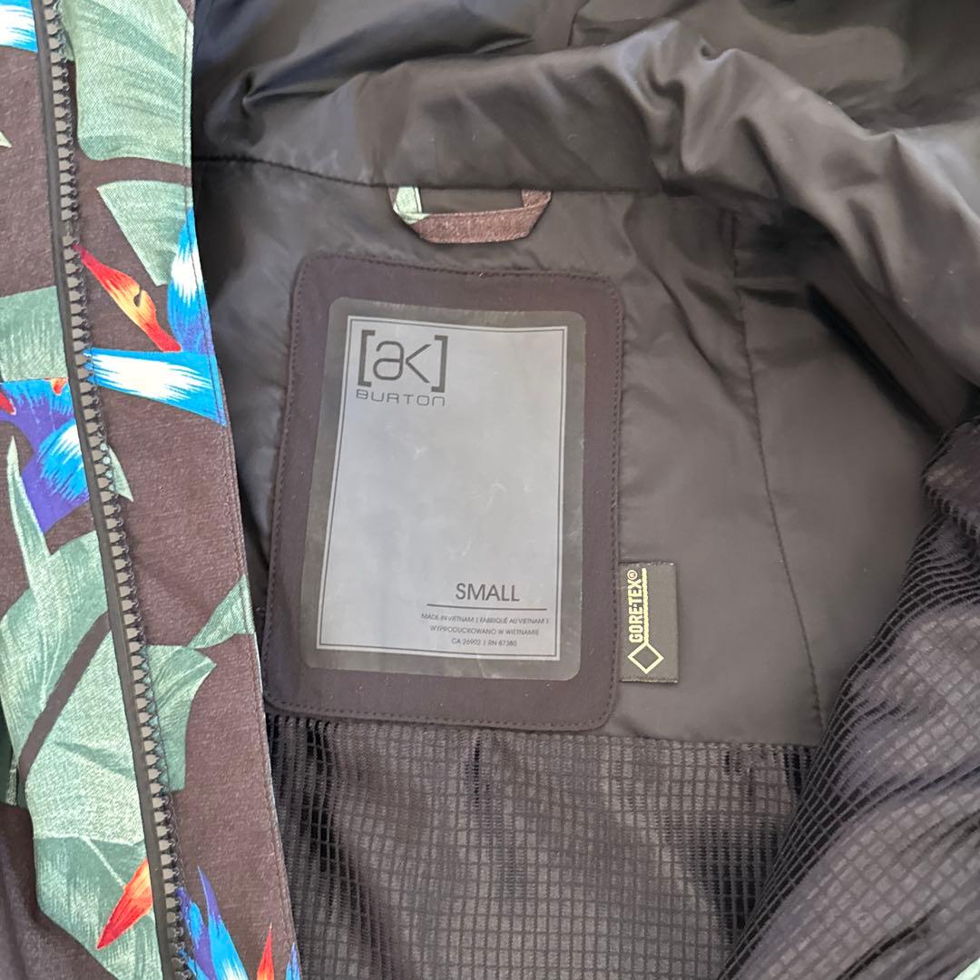 Burton [ak] トロピカル柄ジャケットパンツ