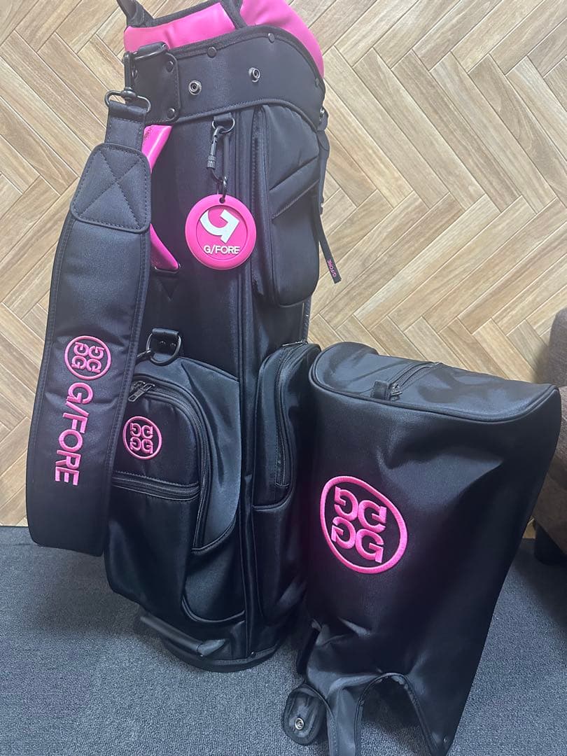 新品未使用☆G/FOREスタンド式キャディーバック　ブラックピンク