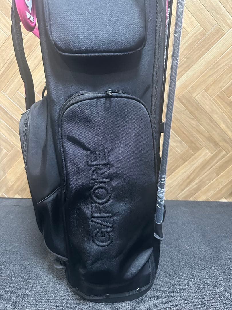 新品未使用☆G/FOREスタンド式キャディーバック　ブラックピンク