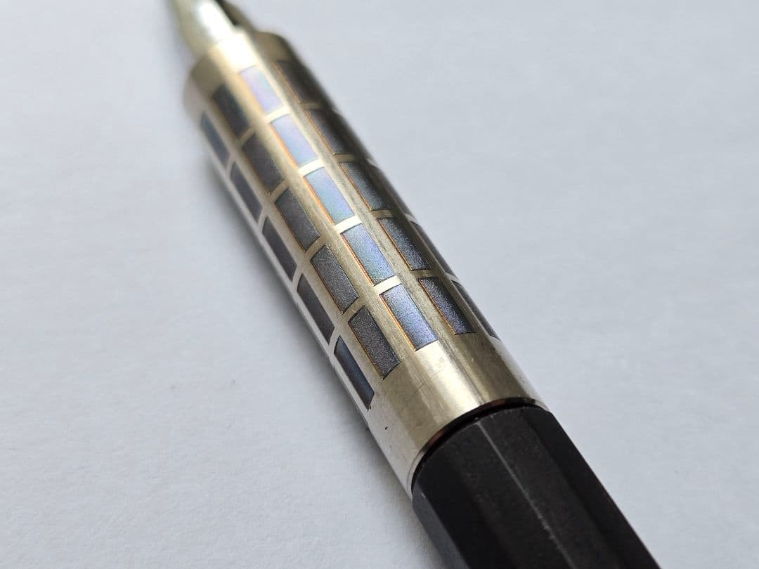 シャープタンク　pg5　カスタム　チタングリップ　木軸　ムピンゴ　蝕刻