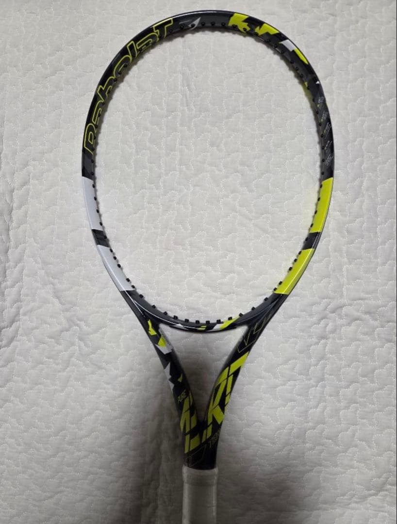 Babolat ピュアアエロチーム　285g
