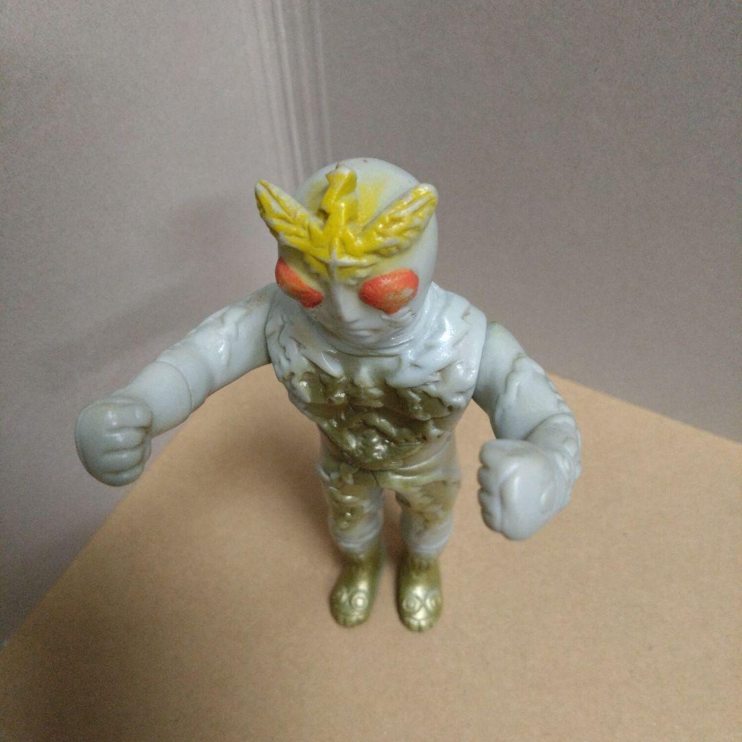 無版権 イナズマン パチソフビ ブーツ金色